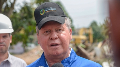 PREFEITO VISITA OBRAS DO PROURBIS