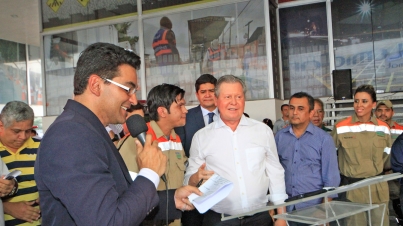 Prefeito Arthur entrega viaturas ao Detran