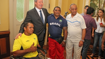 Prefeito Arthur Virgílio Neto - Bolsa Atleta