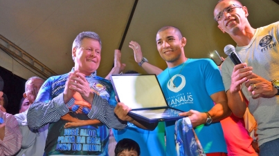 Homenagem da CRES da Alvorada ao Campeão José Aldo