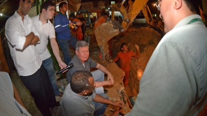 Arthur Virgílio visita obras da adutora do Mauazinho