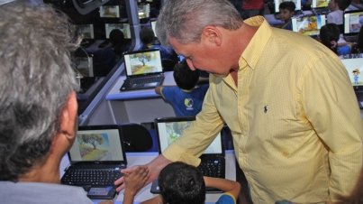 Unidade Móvel Avançada de Ciência e Tecnologia