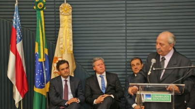 Lançamento do livro sobre o perfil parlamentar do Senador Arthur Virgílio Filho