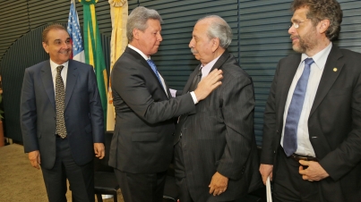 Lançamento do livro sobre o perfil parlamentar do Senador Arthur Virgílio Filho