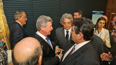 Lançamento do livro sobre o perfil parlamentar do Senador Arthur Virgílio Filho