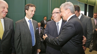Lançamento do livro sobre o perfil parlamentar do Senador Arthur Virgílio Filho