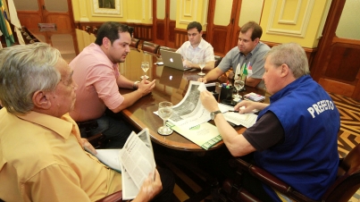 Reunião sobre mobilidade urbana