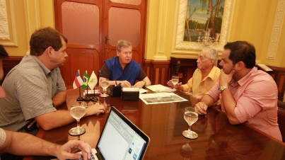 Reunião sobre mobilidade urbana